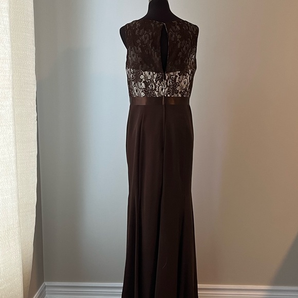 Mother of the Bride - Picture 2 of 2